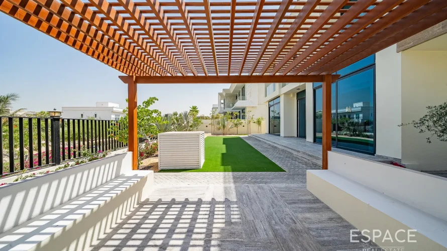 Villa de 6 chambres à Parkway Vistas, UAE No. 1192 № 7