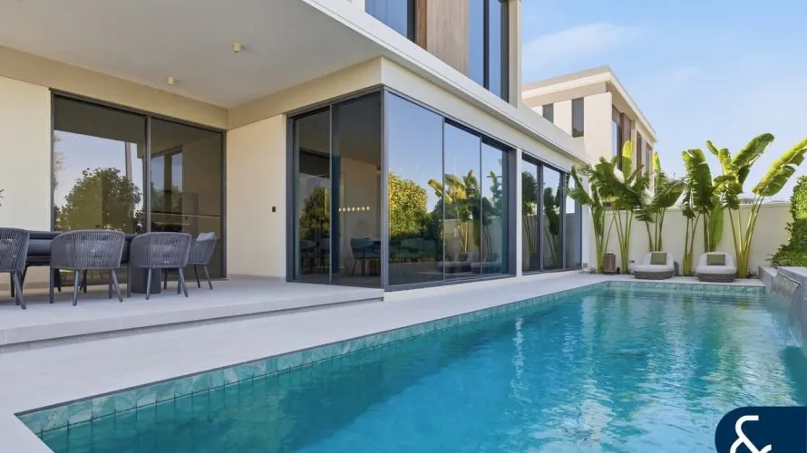 Villa de 5 chambres à Harmony, UAE No. 1610