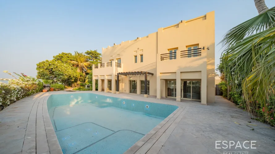 Villa de 5 chambres à Meadows 8, UAE No. 1203 № 2