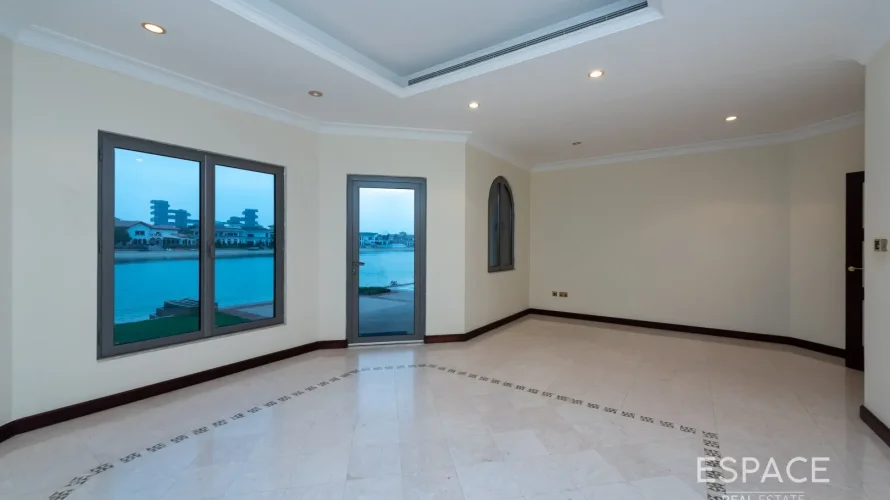 Villa de 4 chambres à Palm Jumeirah, UAE No. 1019 № 8