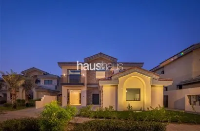 Villa de 5 chambres à Jumeirah Golf Estates, UAE No. 819