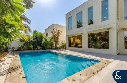 Villa de 5 chambres à Meadows, UAE No. 1321