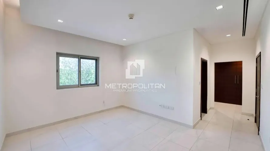 Villa de 6 chambres à District One, UAE No. 673 № 13