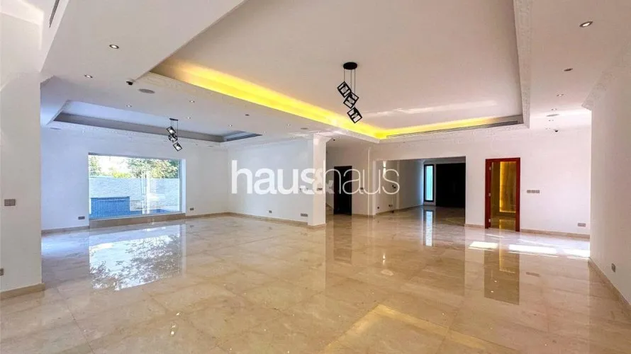 Villa de 6 chambres à Emirates Hills, UAE No. 801 № 19