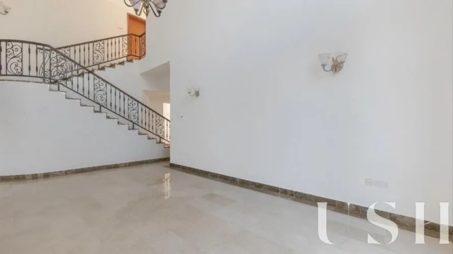 Villa de 4 chambres à Jumeirah Islands, UAE No. 725 № 3