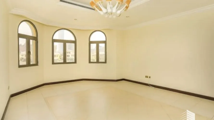 Villa de 4 chambres à Garden Homes, UAE No. 335 № 1