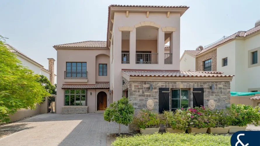 Villa de 5 chambres à Jumeirah Golf Estates, UAE No. 1363