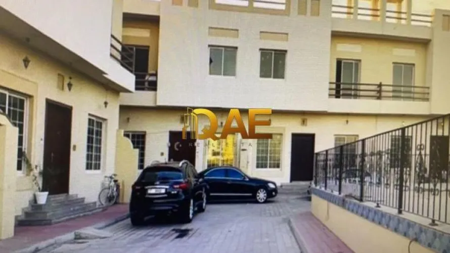 Villa de 4 chambres à Mirdif, UAE No. 403 № 19