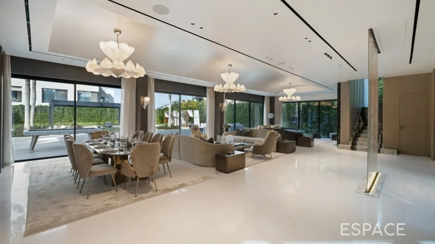 Villa de 6 chambres à Al Barari, UAE No. 1204 № 1