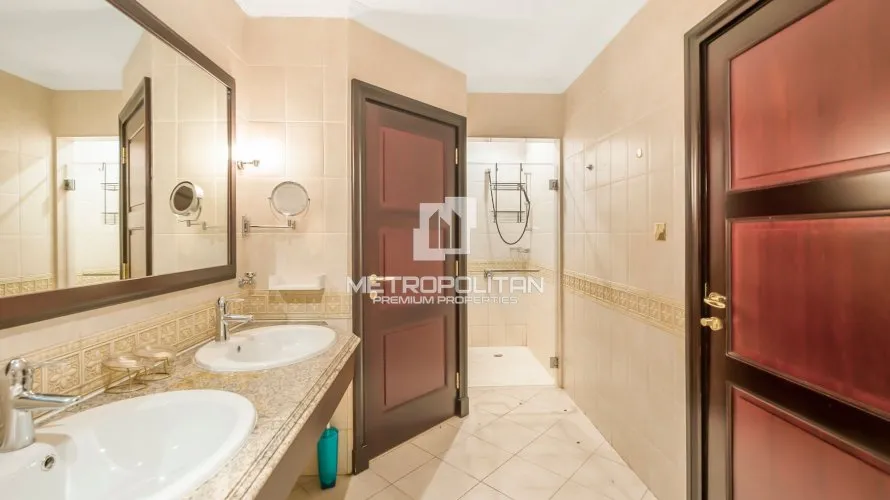 Villa de 4 chambres à Palm Jumeirah, UAE No. 1249 № 27