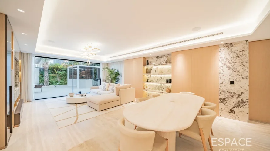 Villa de 5 chambres à Meadows 1, UAE No. 1407 № 1