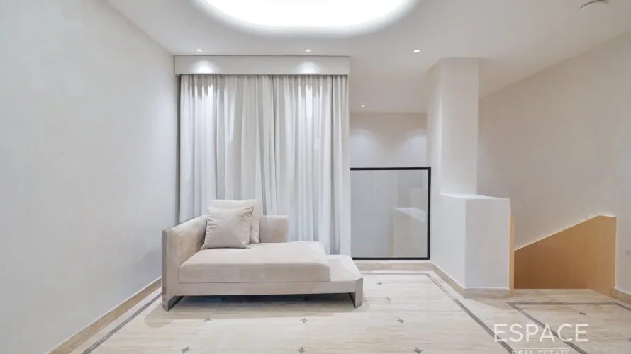 Villa de 4 chambres à Meadows, UAE No. 1020 № 11