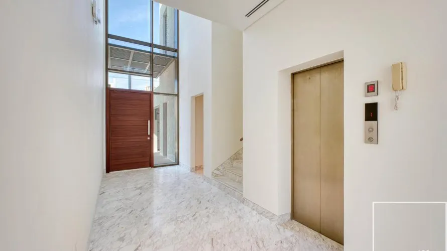 Villa de 5 chambres à District One, UAE No. 1500 № 6