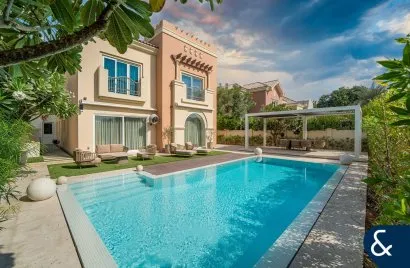 Villa de 5 chambres à Victory Heights, UAE No. 1315