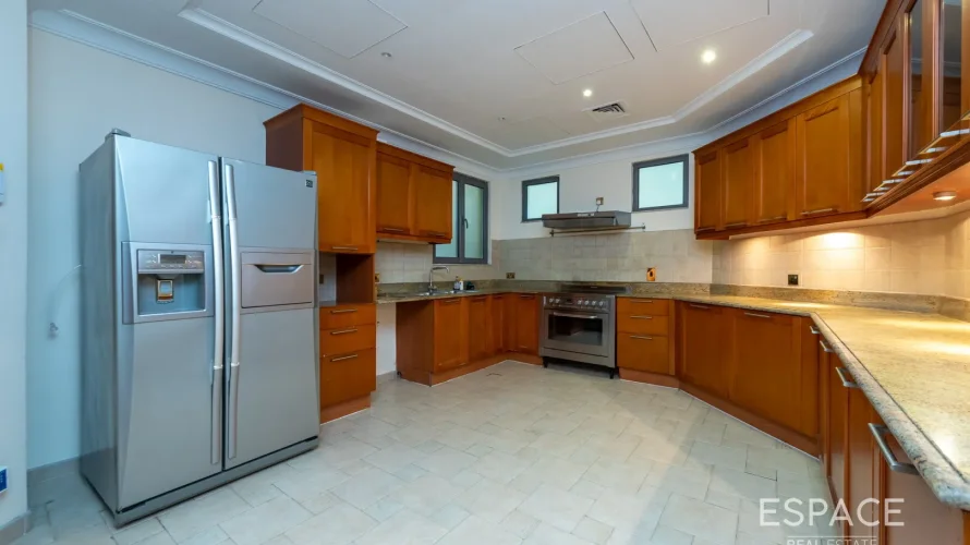 Villa de 4 chambres à Palm Jumeirah, UAE No. 1019 № 4