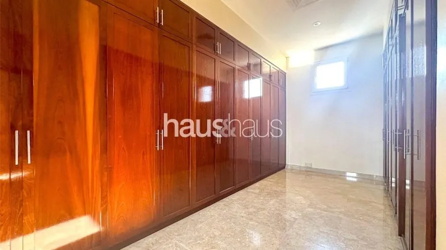 Villa de 6 chambres à Emirates Hills, UAE No. 801 № 17