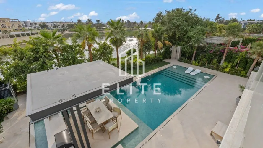 Villa de 5 chambres à Dubai, UAE No. 1513 № 1