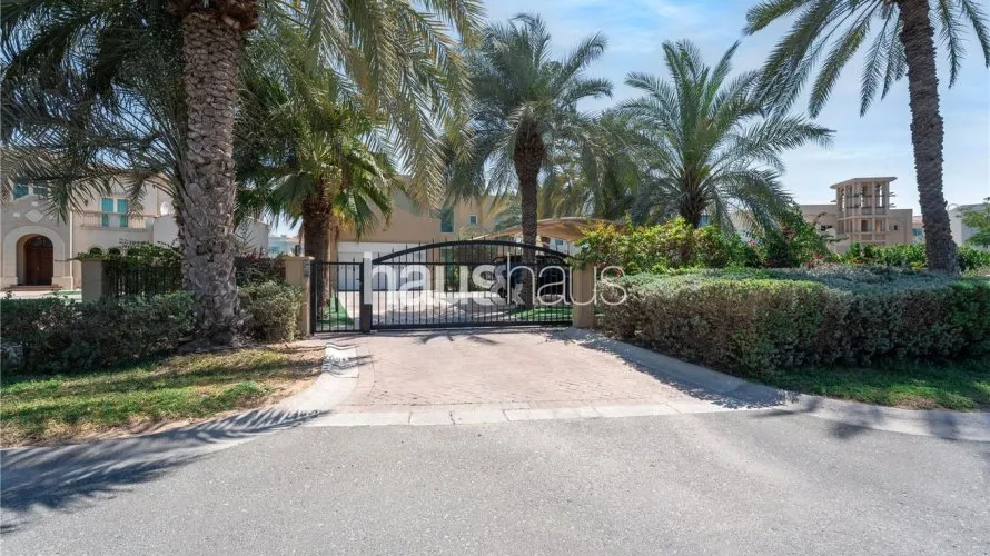 Villa de 4 chambres à Jumeirah Islands, UAE No. 772 № 27