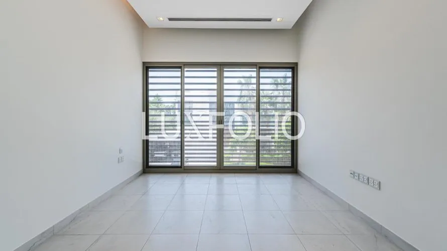 Villa de 5 chambres à District One, UAE No. 841 № 20