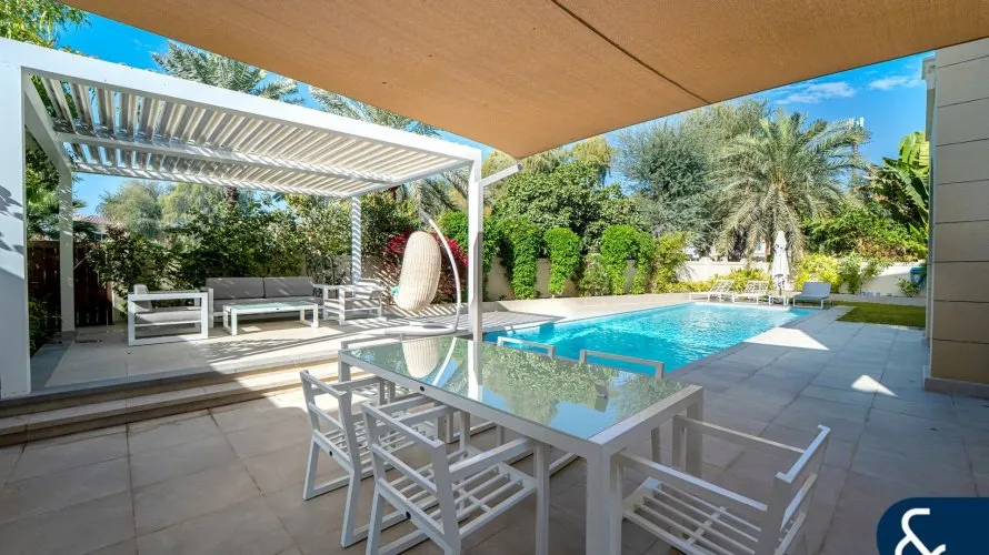 Villa de 5 chambres à Victory Heights, UAE No. 1617 № 17