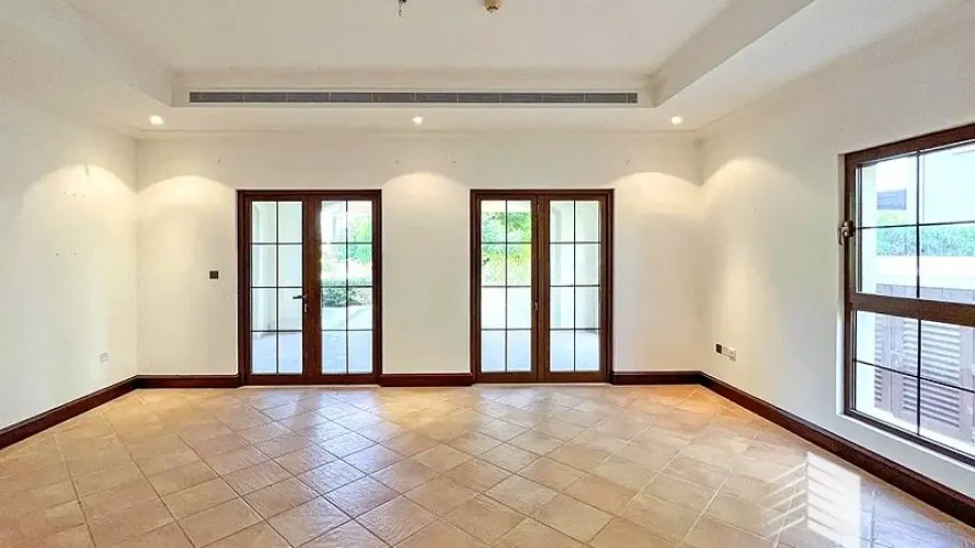 Villa de 5 chambres à Earth, UAE No. 205 № 12