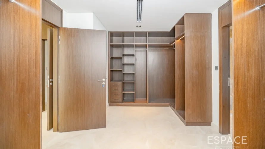 Villa de 5 chambres à Dubai Hills Estate, UAE No. 1016 № 8