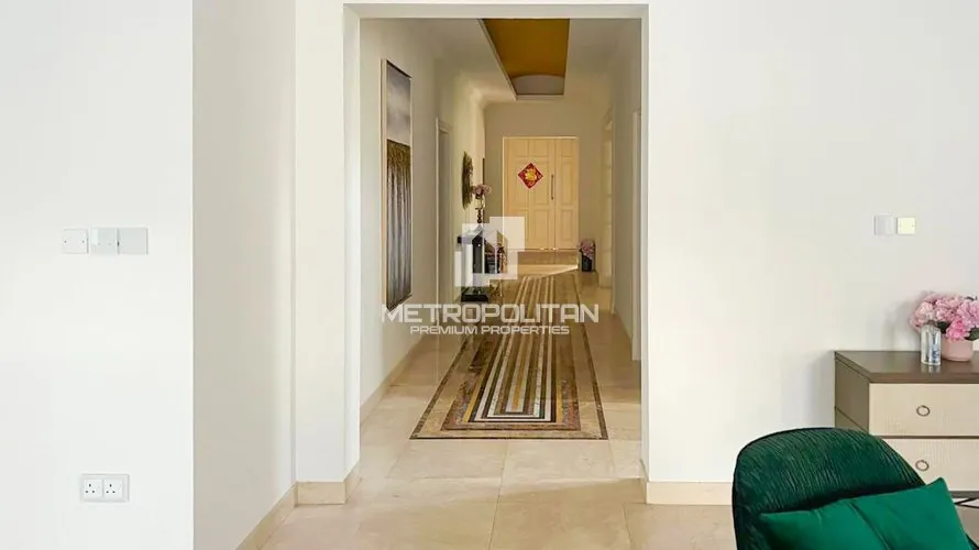 Villa de 5 chambres à District One, UAE No. 1245 № 9