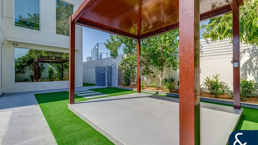 Villa de 5 chambres à Meadows, UAE No. 1321 № 25