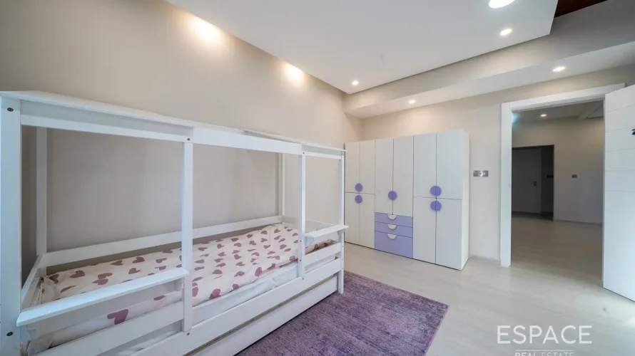 Villa de 6 chambres à Meadows, UAE No. 1022 № 17