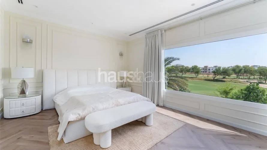 Villa de 5 chambres à Jumeirah Golf Estates, UAE No. 824