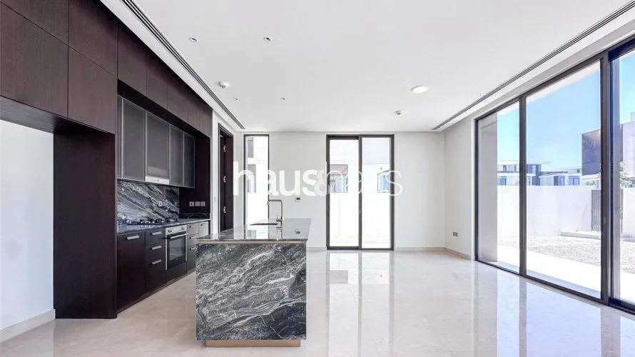 Villa de 5 chambres à Dubai Hills Estate, UAE No. 811 № 2