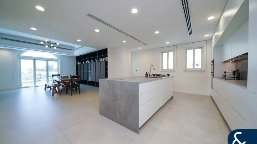 Villa de 5 chambres à Victory Heights, UAE No. 1322 № 3