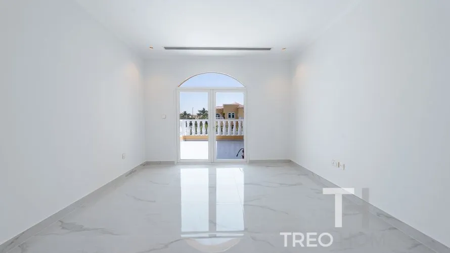 Villa de 5 chambres à Legacy, UAE No. 646 № 25