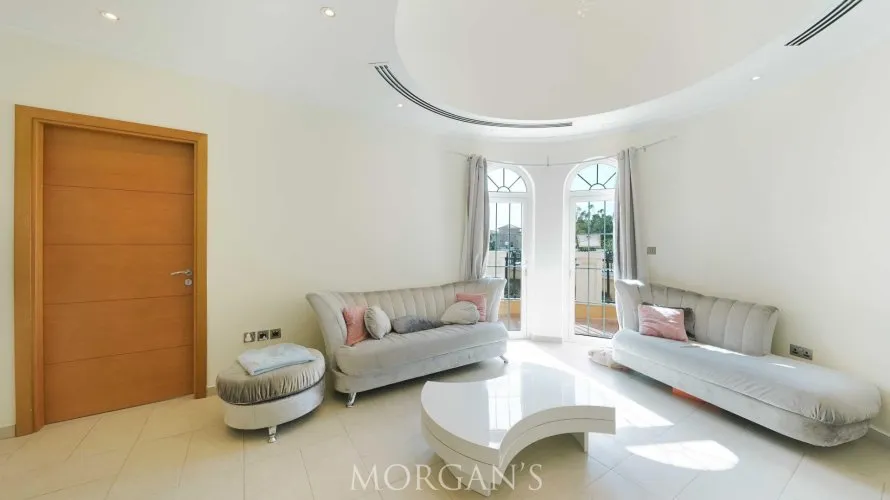 Villa de 5 chambres à Jumeirah Park, UAE No. 660 № 42