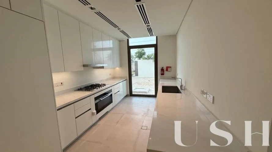 Villa de 4 chambres à District One, UAE No. 726 № 4