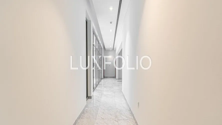 Villa de 5 chambres à District One, UAE No. 841 № 21