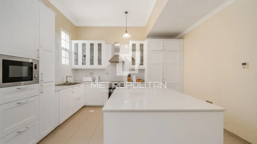 Villa de 5 chambres à Al Barsha, UAE No. 1269 № 5