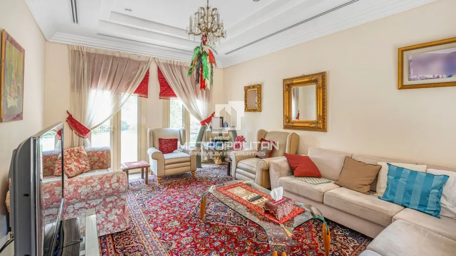 Villa de 4 chambres à Meadows, UAE No. 1242 № 1