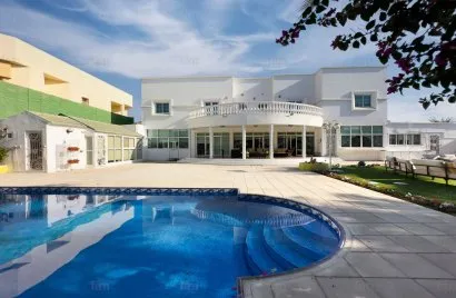 Villa de 10 chambres à Al Barsha, UAE No. 1219