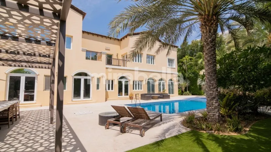 Villa de 4 chambres à Earth, UAE No. 305 № 9