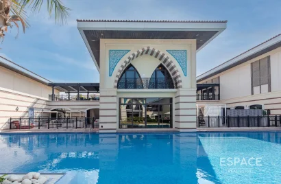 Villa de 4 chambres à Palm Jumeirah, UAE No. 1036