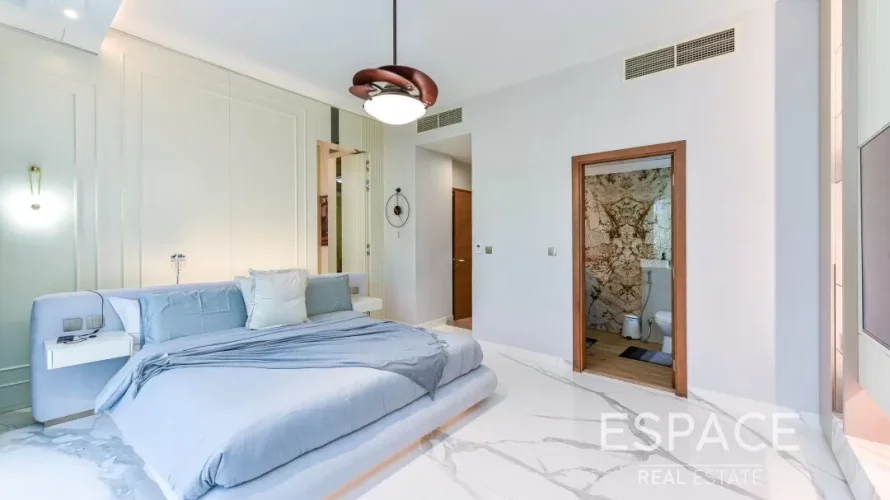 Villa de 4 chambres à Dubai Hills Estate, UAE No. 1040 № 11