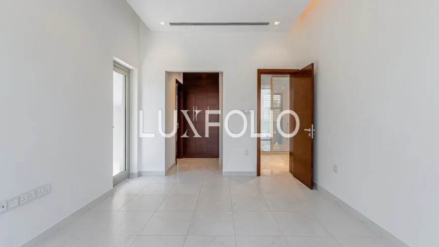 Villa de 5 chambres à District One, UAE No. 841 № 27