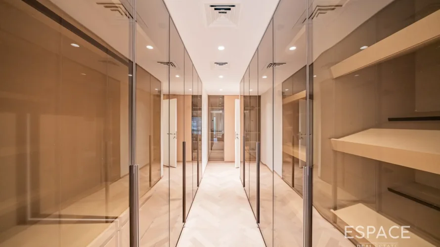 Villa de 5 chambres à Meadows 1, UAE No. 1407 № 14