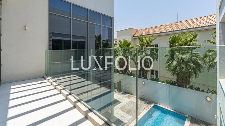 Villa de 5 chambres à District One, UAE No. 841 № 7