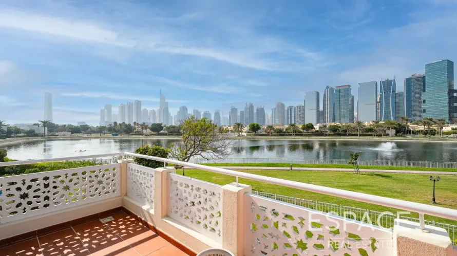 Villa de 5 chambres à Meadows 1, UAE No. 1049 № 7