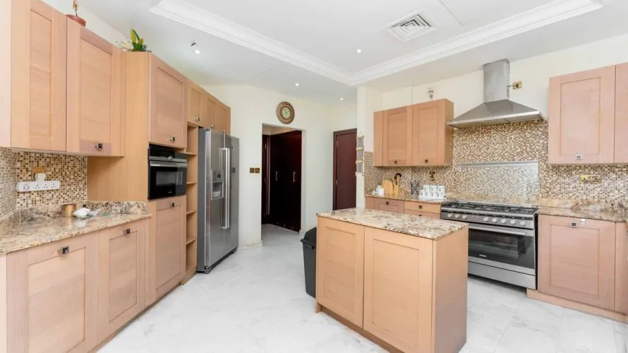 Villa de 6 chambres à Palm Jumeirah, UAE No. 1690 № 1