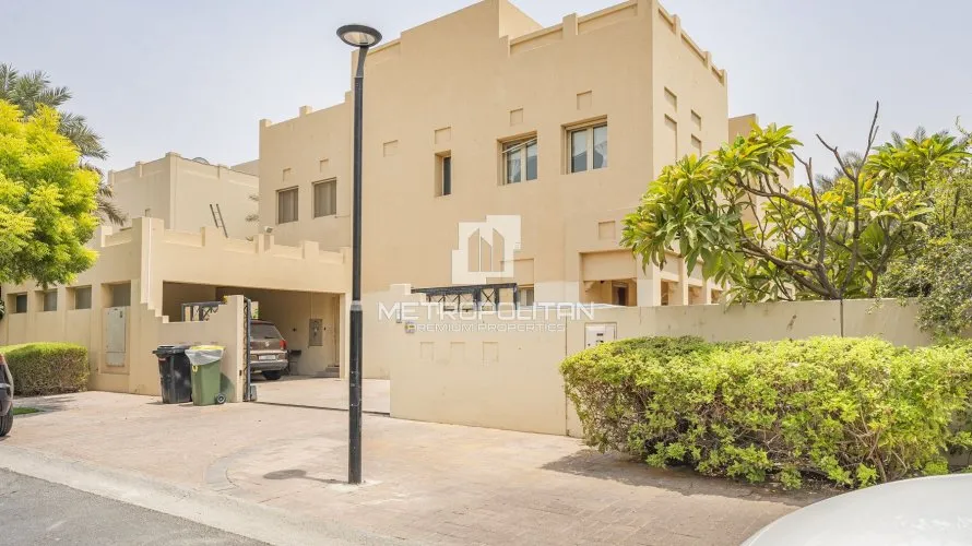 Villa de 4 chambres à Meadows, UAE No. 1242 № 19