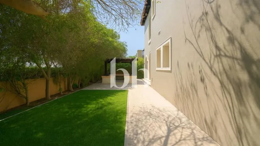 Villa de 6 chambres à Jumeirah Golf Estates, UAE No. 965 № 1