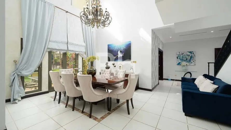 Villa de 4 chambres à Palm Jumeirah, UAE No. 970 № 11